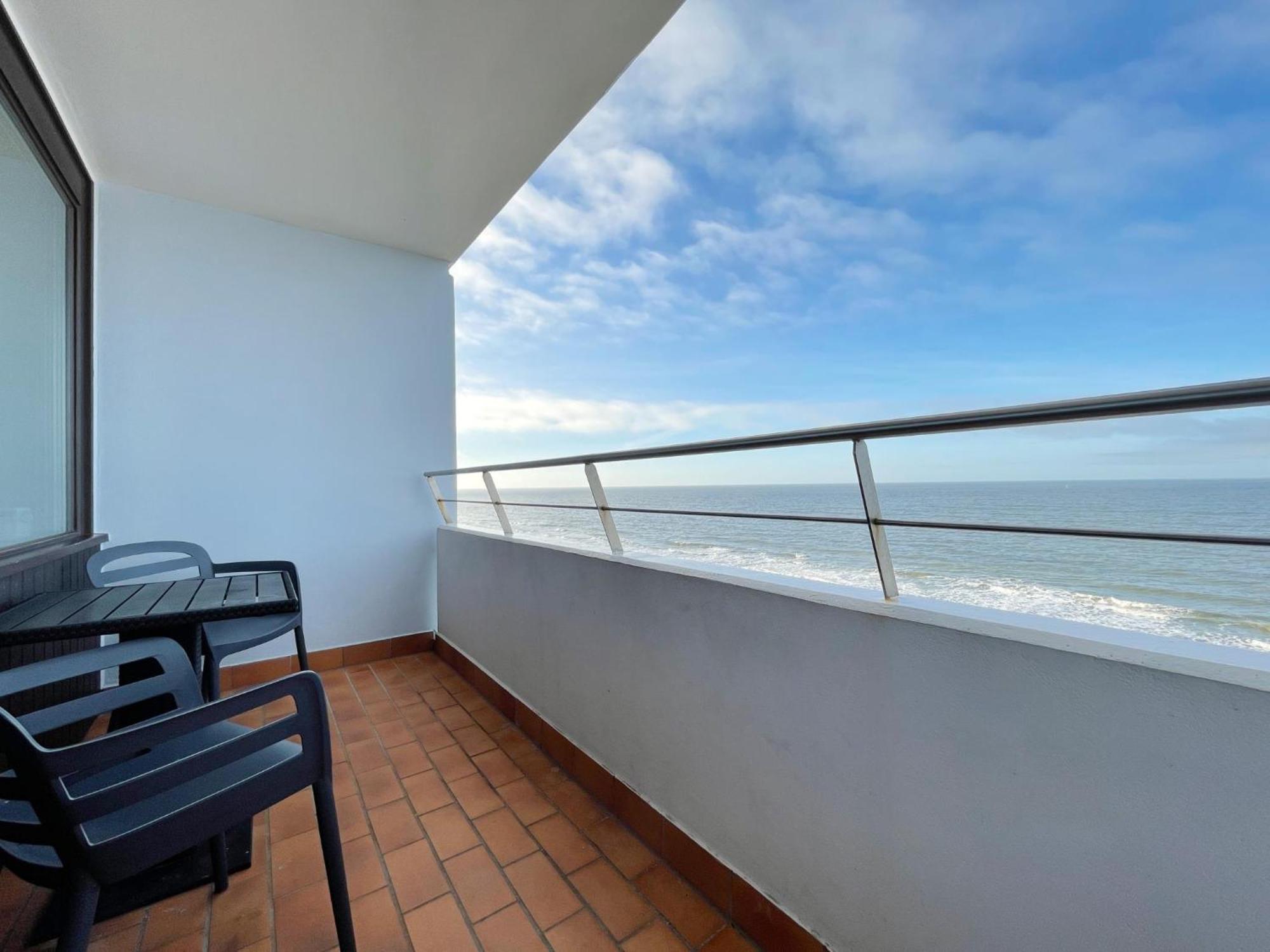 Haus Metropol App 130 Mit Meerblick Und Balkon Westerland Exterior foto